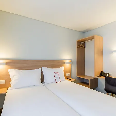 Hotel Moov Porto Norte 2*