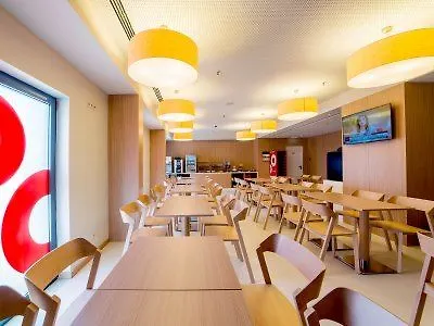 Szálloda Moov Porto Norte 2*